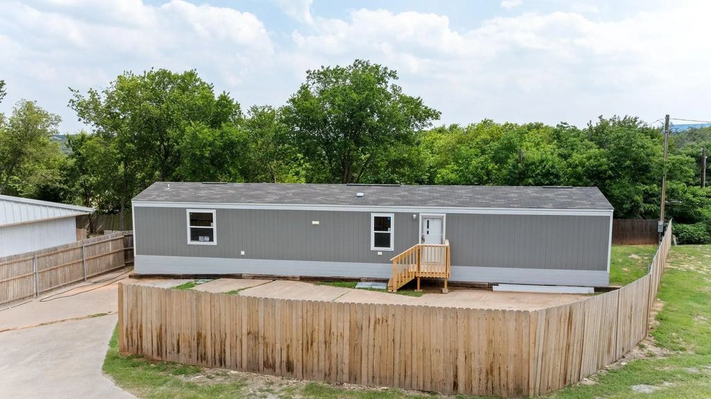 4200 Cortez Court, Granbury