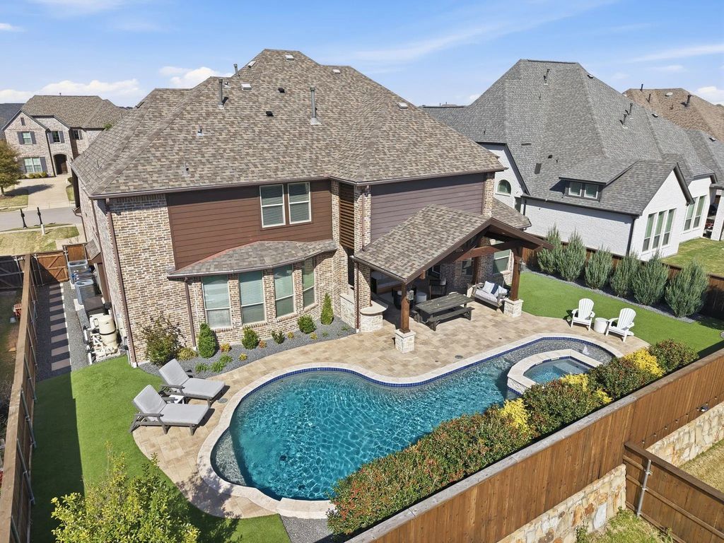2801 Seabiscuit Road, Celina