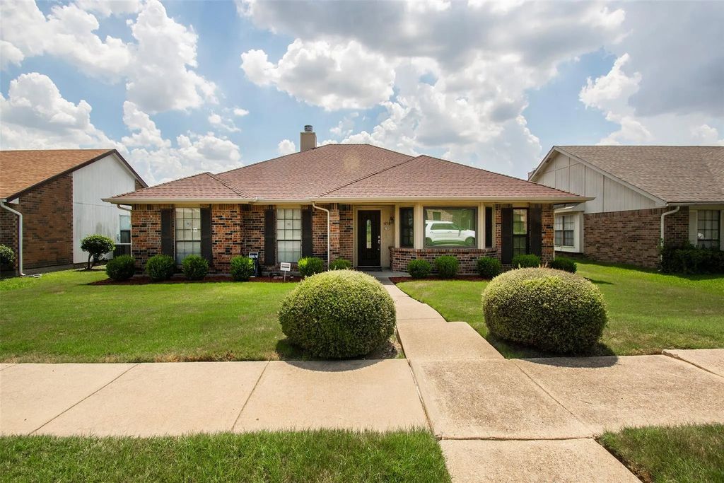 5738 Diana Drive, Garland