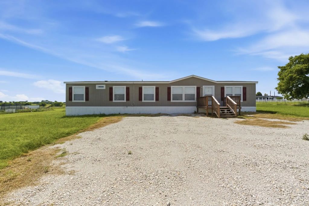 303 Mesa Ridge, Decatur