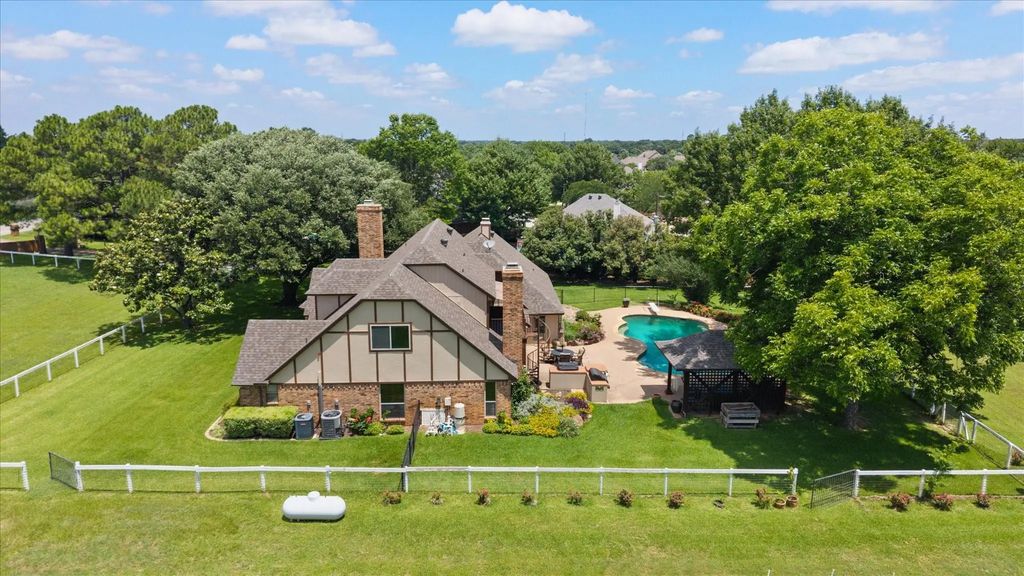 8111 Russell Curry Road, Arlington