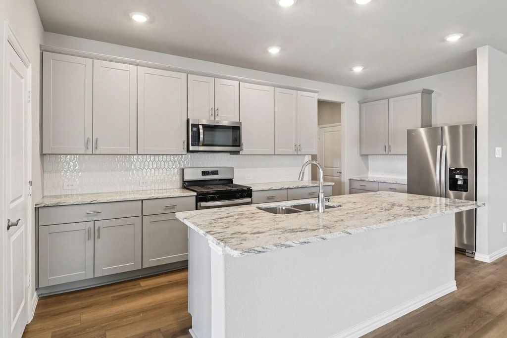 1740 Gardendale Hollow Lane, Anna