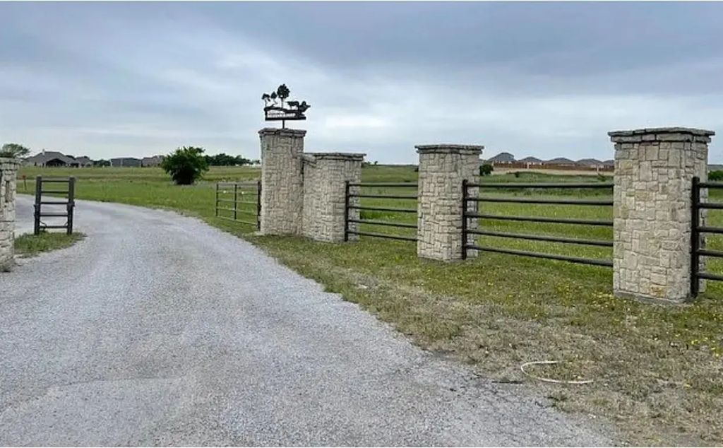 Tbd Savanna Drive, Rhome