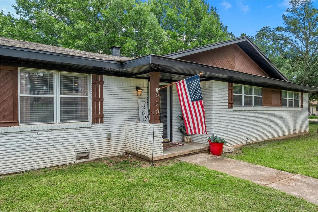 600 S Andrews Drive, Robinson