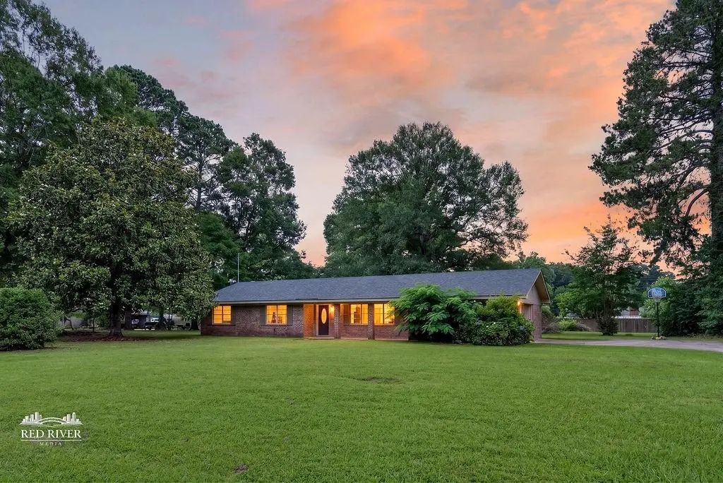 193 5th Avenue, Sibley