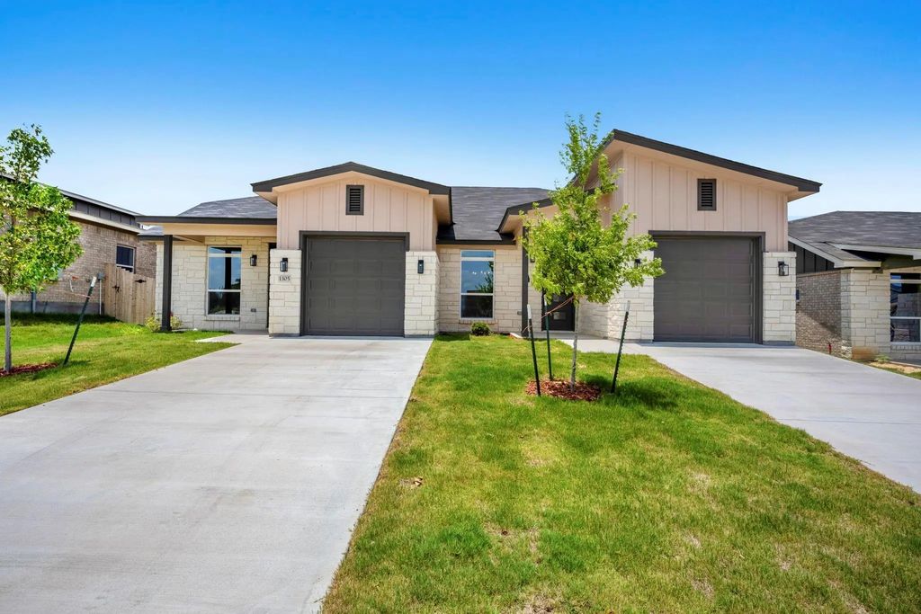 1305 Lone Pine Way, Killeen
