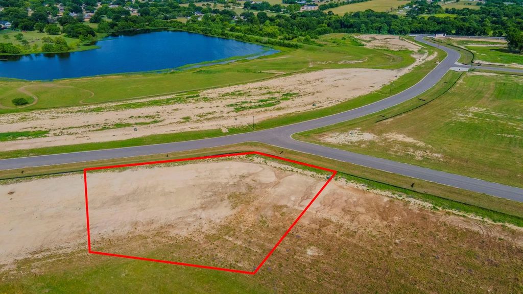 240 Lakeside Landing, Lorena