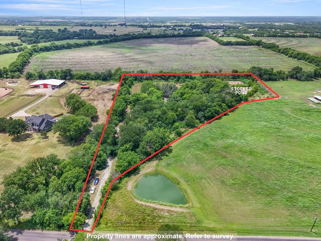 3165 Bennett Road, Howe