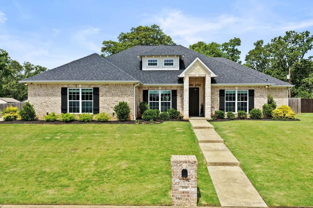 2729 Stone Briar, Mount Pleasant