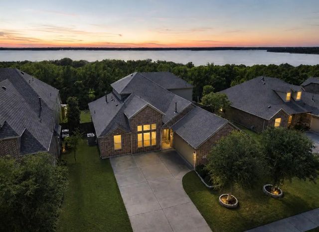 3909 Whitman Drive, Rockwall