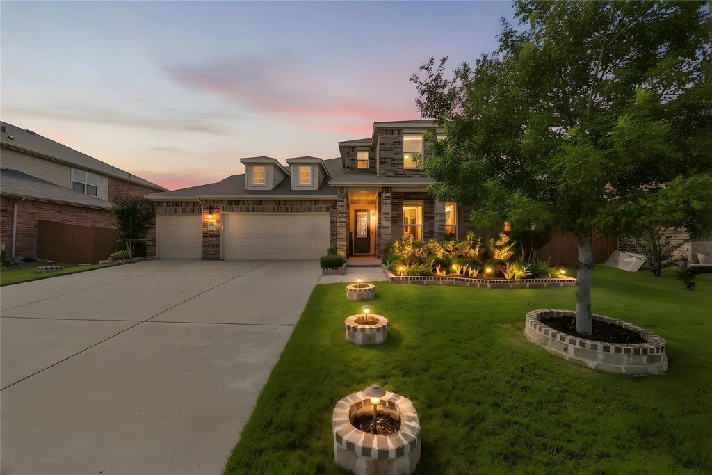 2009 Indigo Lane, Forney
