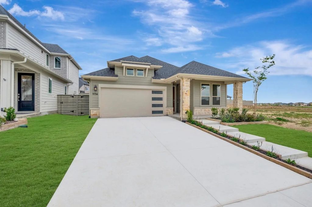 11736 Edgewood Drive, Justin