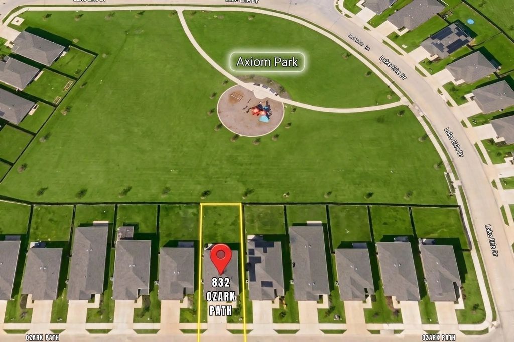 832 Ozark Path, Princeton