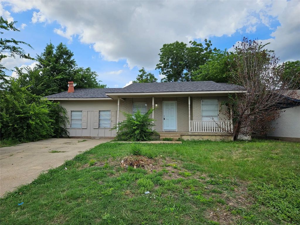 1621 E Park Boulevard, Plano