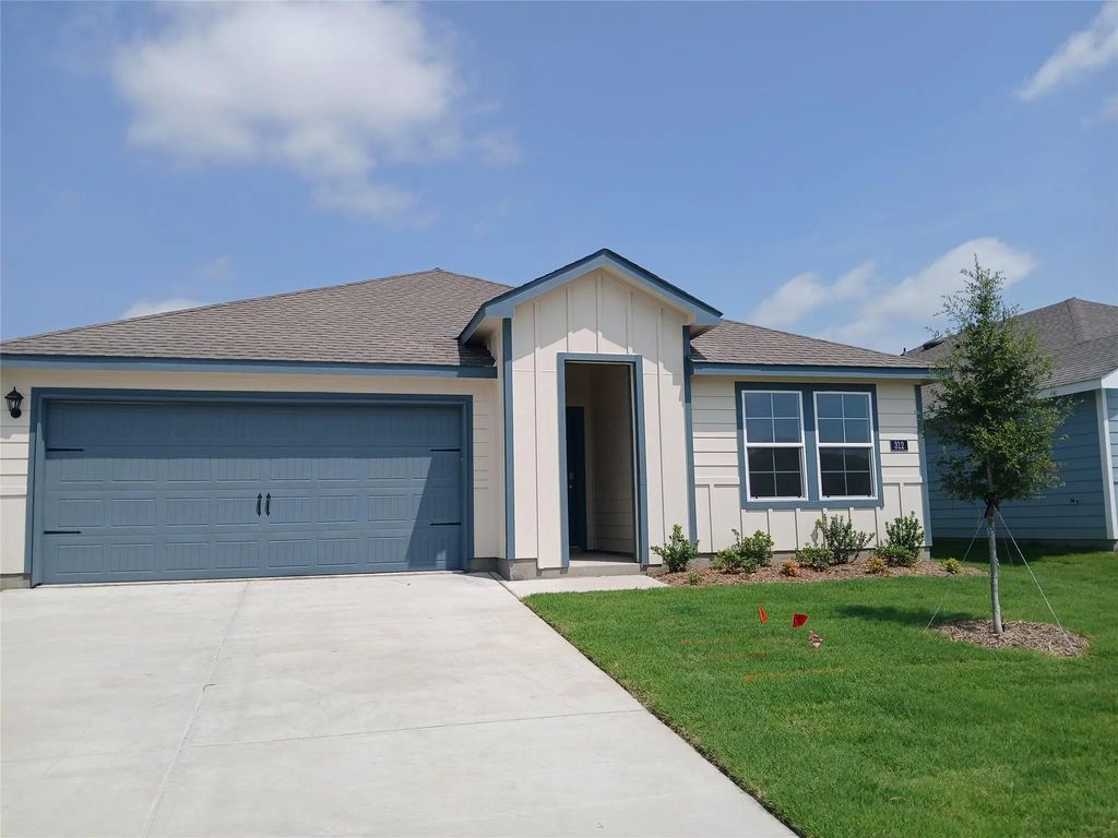 312 Whispering Pine Drive, Royse City