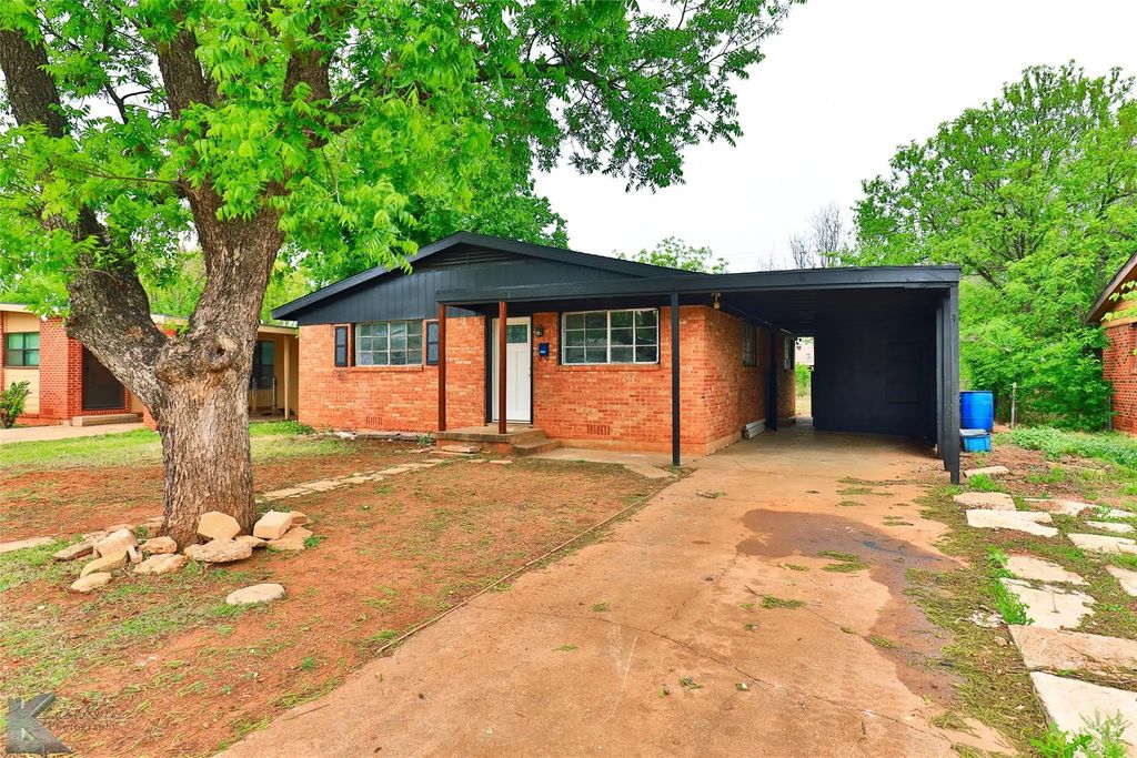 1634 Briarwood Street, Abilene