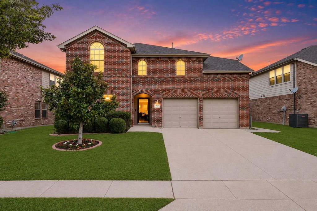 9121 Liberty Crossing Drive, Fort Worth