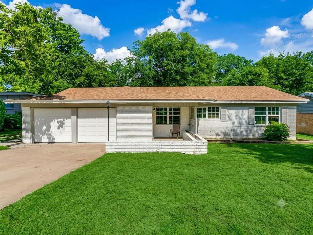3821 Bonnie Drive, Fort Worth