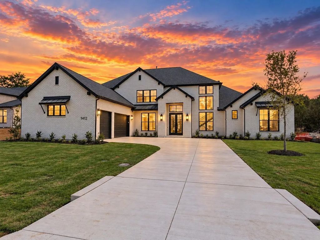 1412 Hidden Cove, Lakewood Village