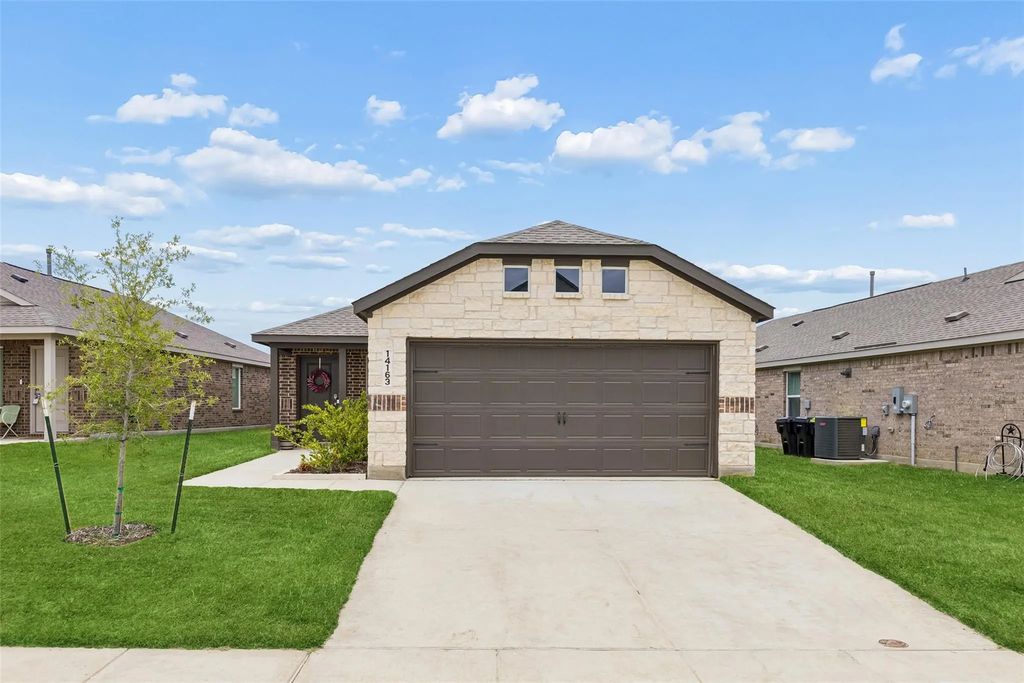 14163 Kempt Drive, Pilot Point