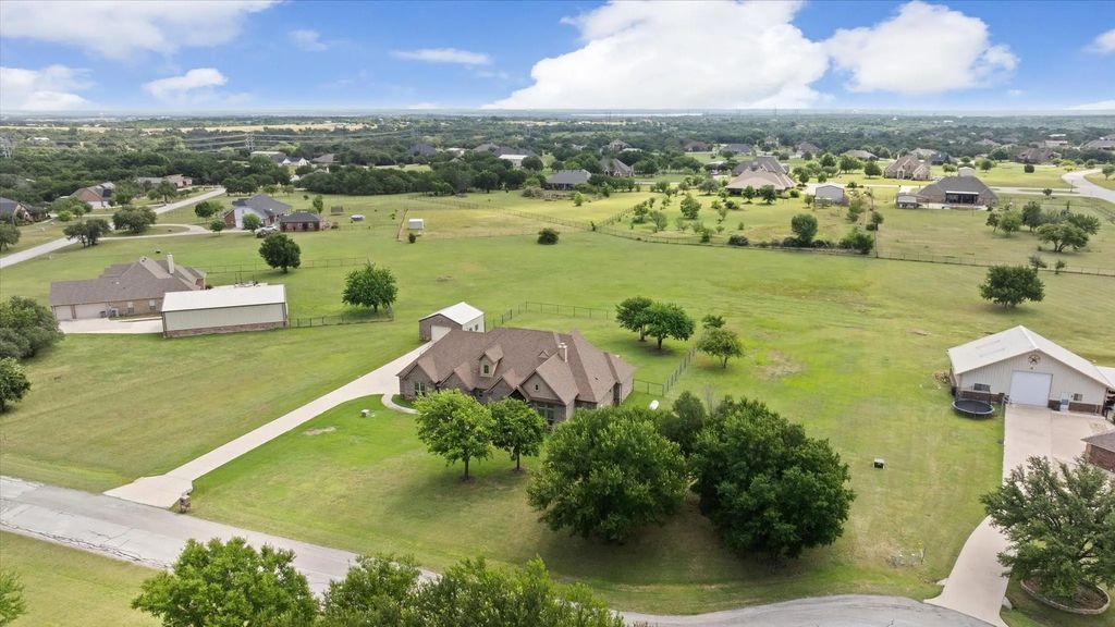 104 Rattling Antler Court, Azle