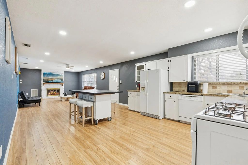 102 Woodland Drive, Highland Village
