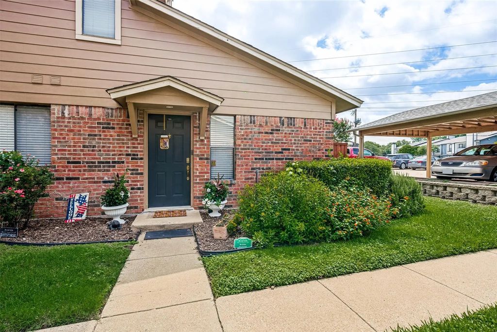 5644 Cedar Creek Drive, Benbrook