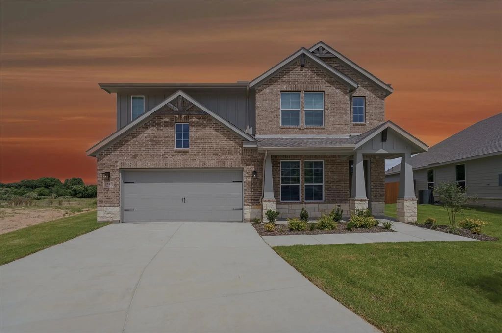 1233 Frio Drive, Springtown