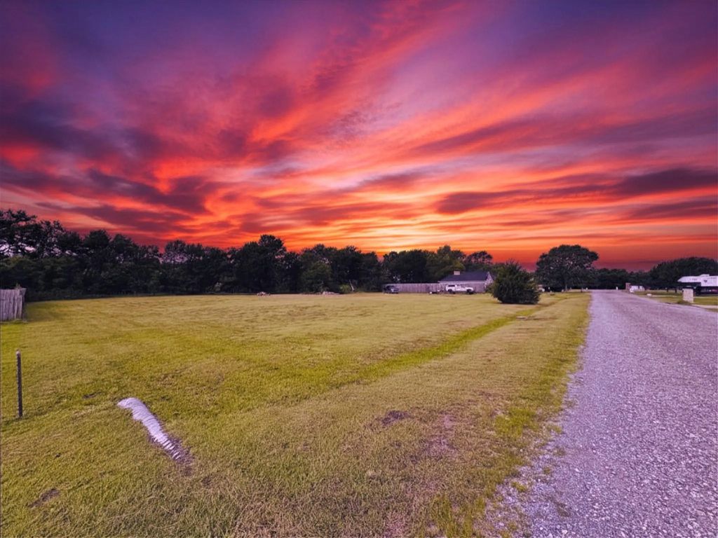 271 County Road 4443, Trenton