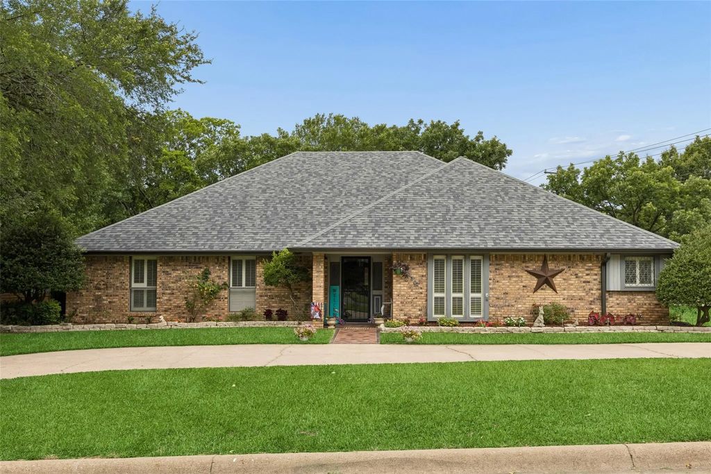 2430 Turtle Creek Drive, Sherman