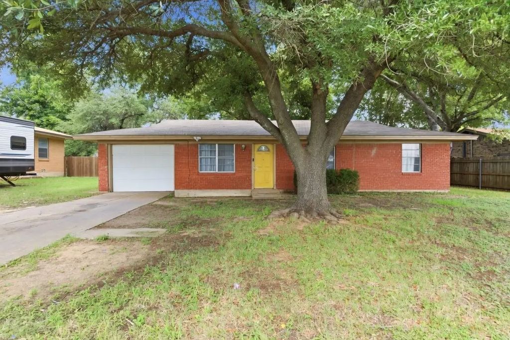 141 Park Drive, Stephenville