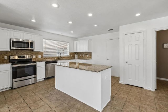 301 Highland Park Lane, Wylie