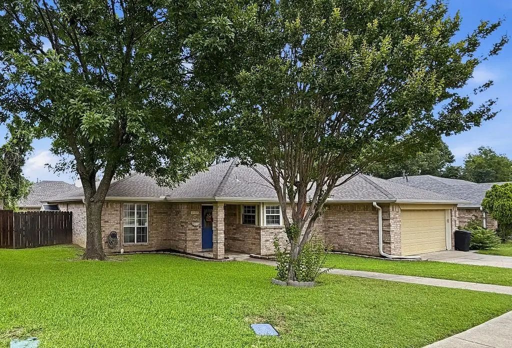 1857 Woodbridge Drive, Sulphur Springs