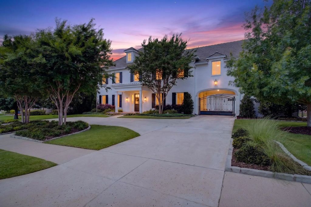4668 Saint Benet Court, Fort Worth