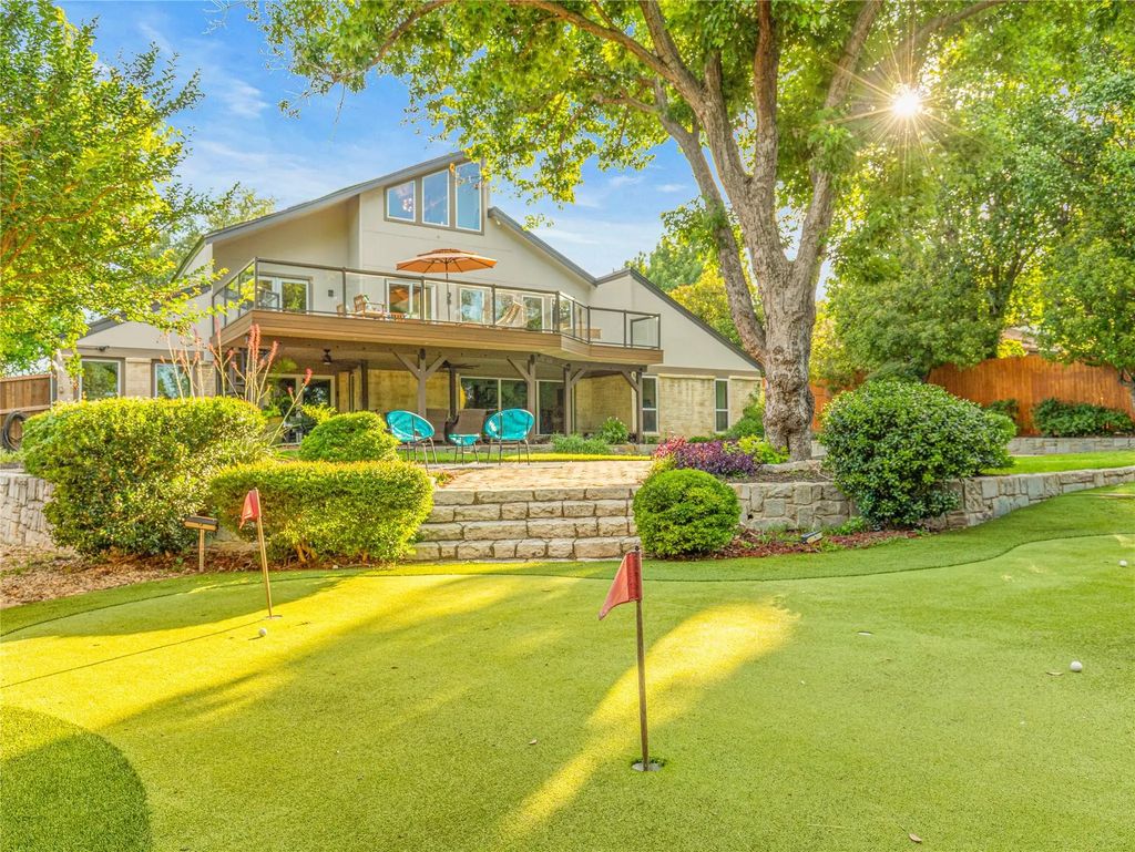 14 Windward Road, Benbrook
