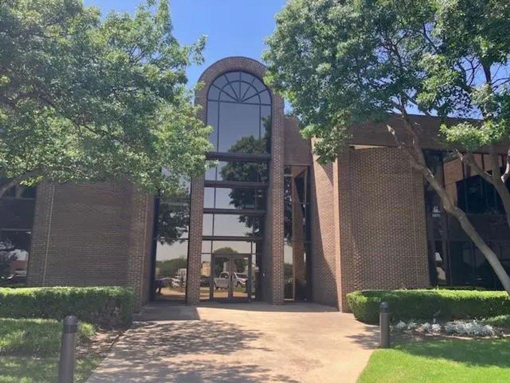 1845 Precinct Line Road 216, Hurst