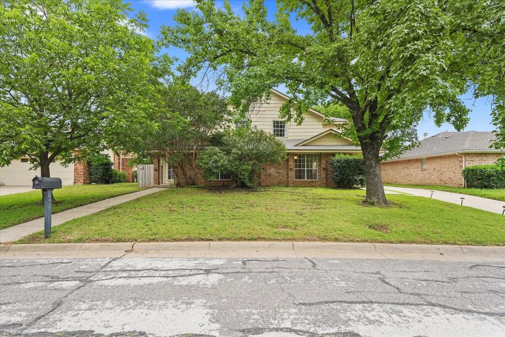 4007 Ridgebrook Drive, Arlington