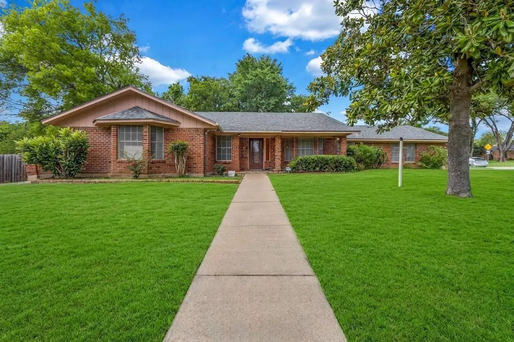 6241 Onyx Drive S, North Richland Hills