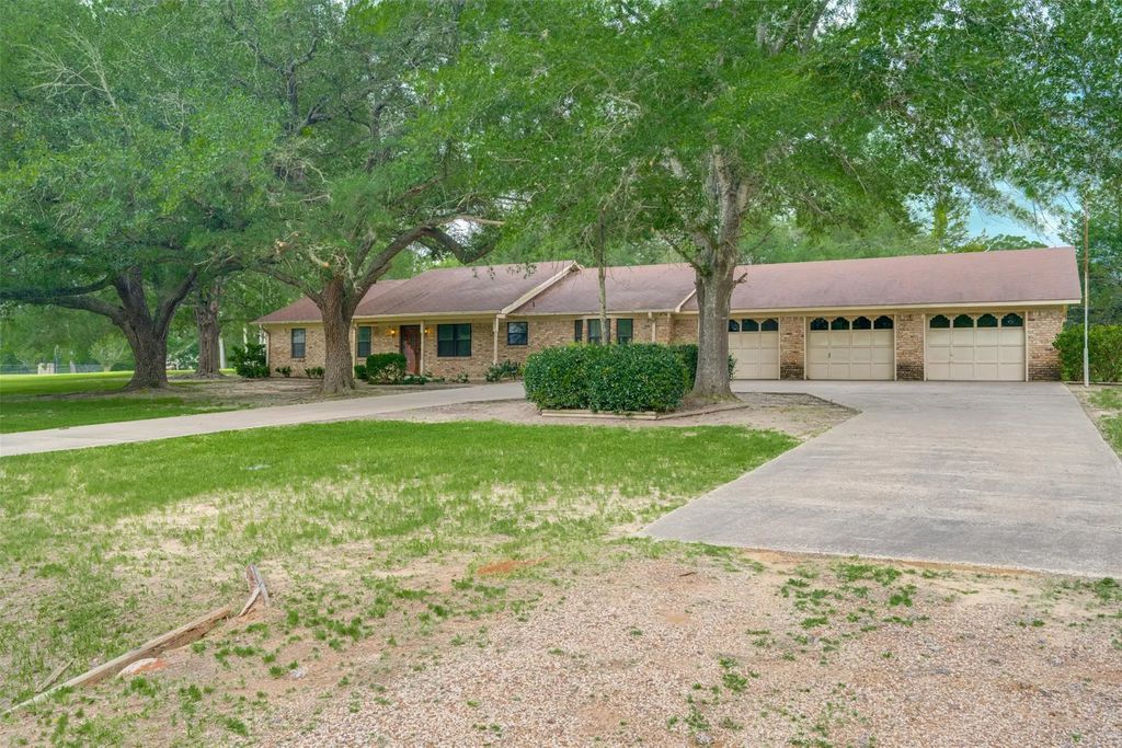 8798 Hill N Dale Road, Tyler