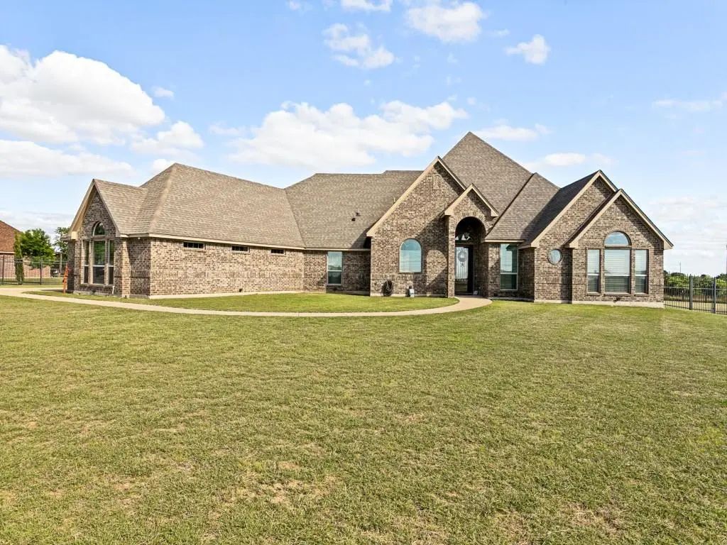 5713 Fogata Lane, Fort Worth
