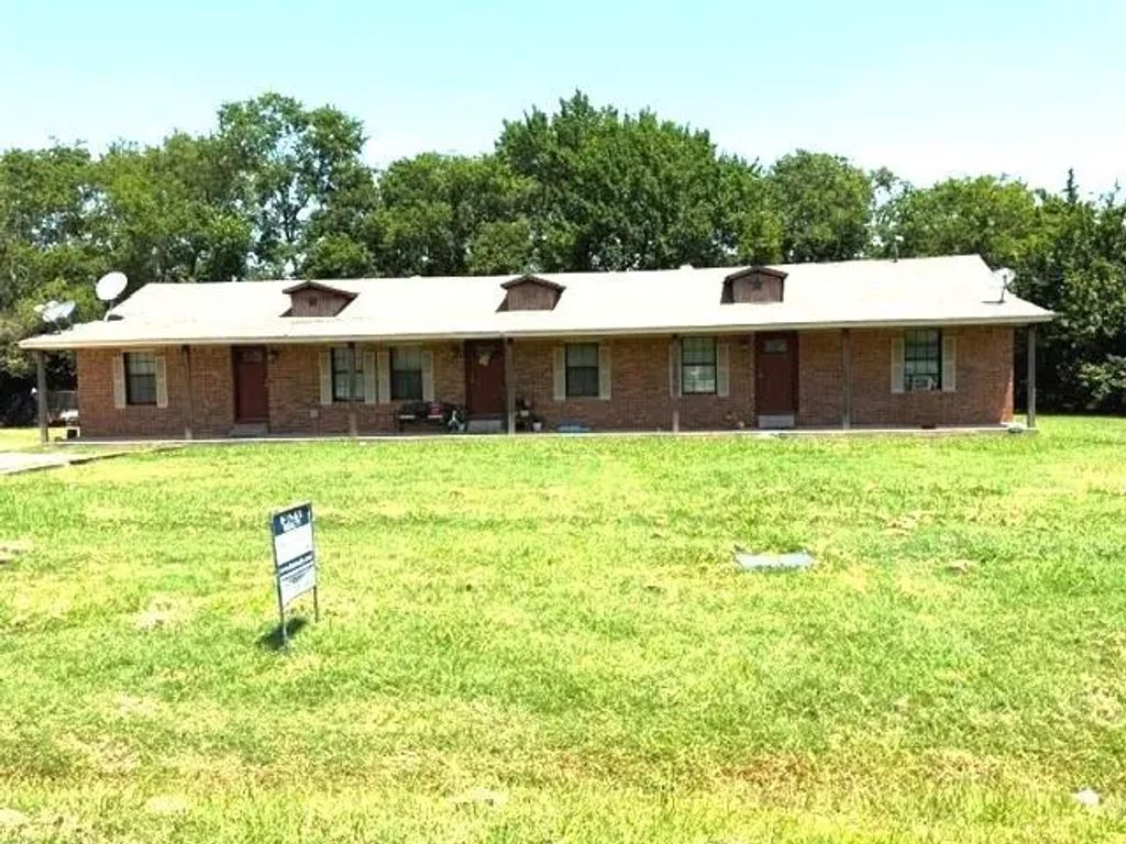 803 W Bells Boulevard, Bells