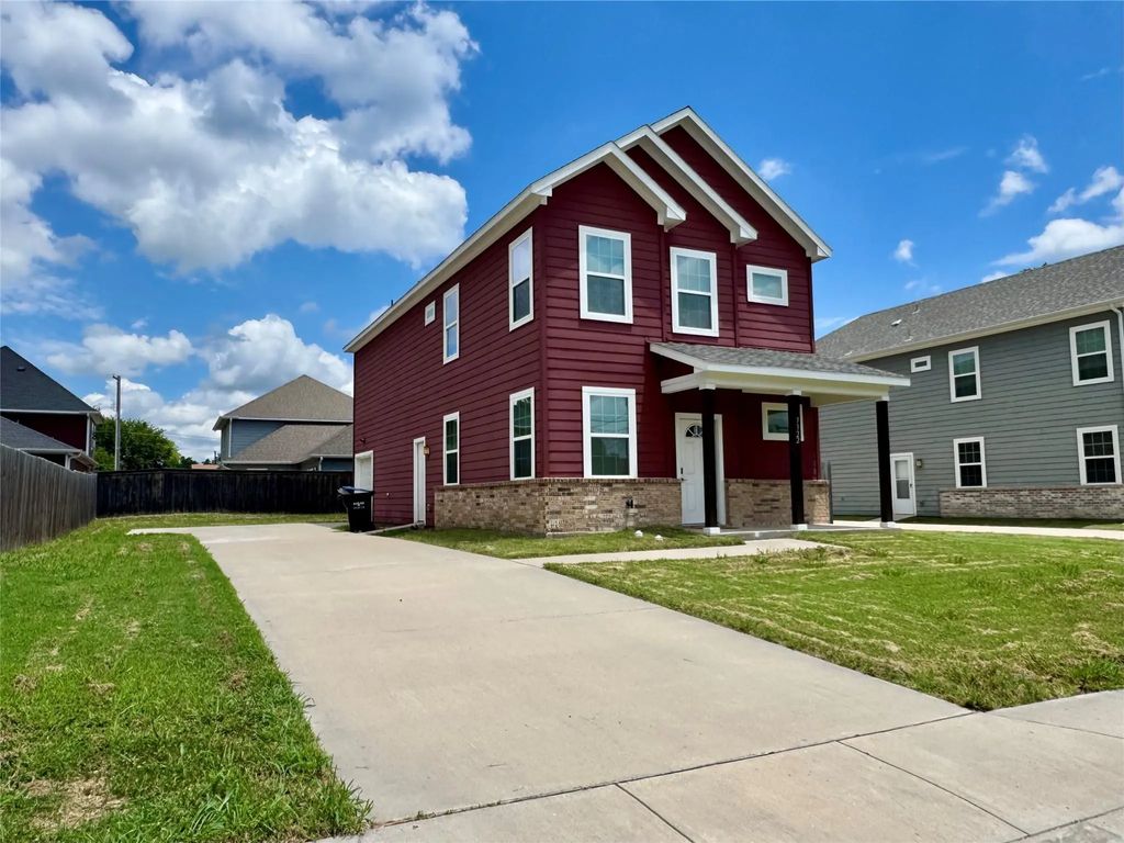 3322 Pickett Street, Greenville