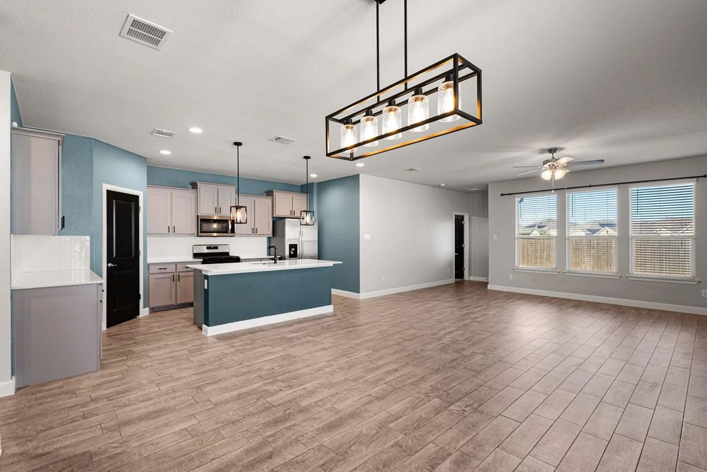 179 Dogwood Avenue, Rhome