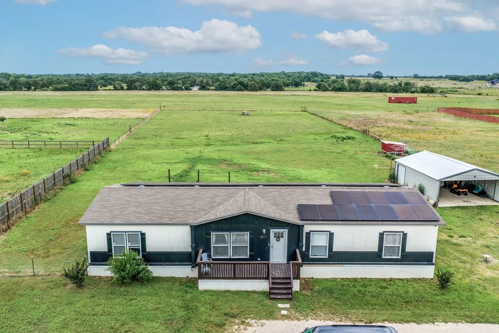 2871 County Road 1076, Celeste