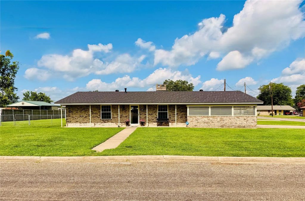100 Vatra Street, Mount Vernon