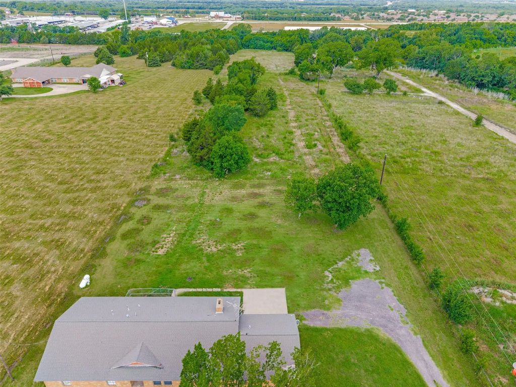 10338 County Road 484, Lavon