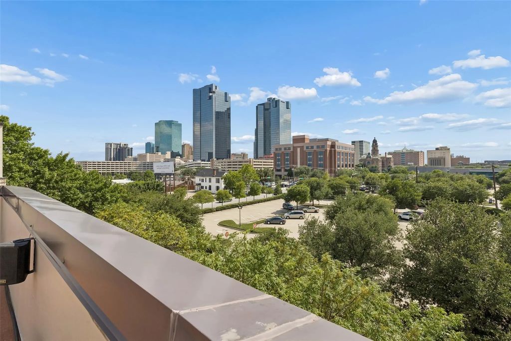 600 E Bluff Street, Fort Worth