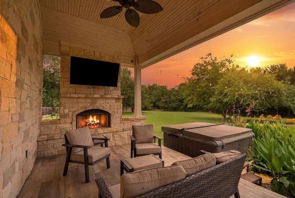 8 Freedom Court, Waco