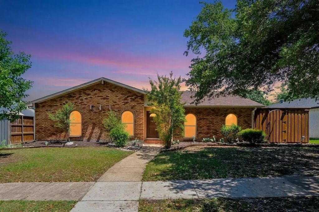 5009 Middleton Circle, The Colony
