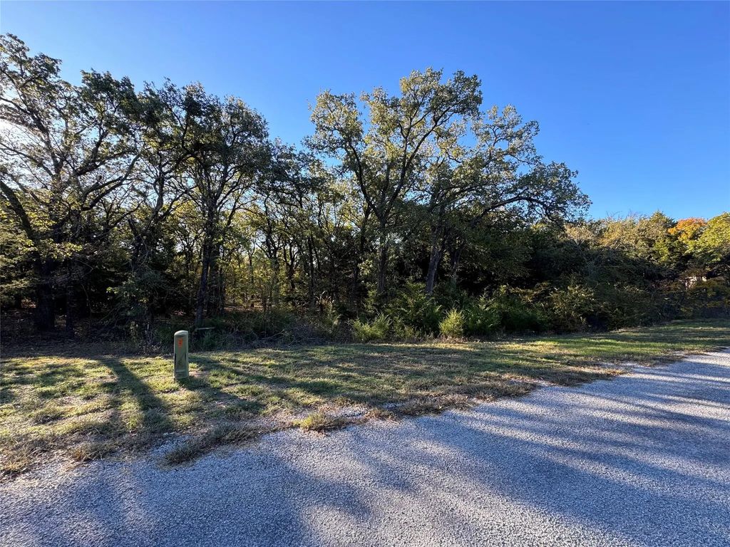 20 Timber Trail, Tioga